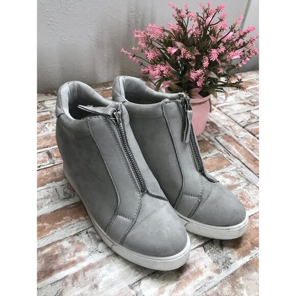Sugar Glitz Grey Micro Hidden Wedge Sneakers, Size 7 - Picture 1 of 7